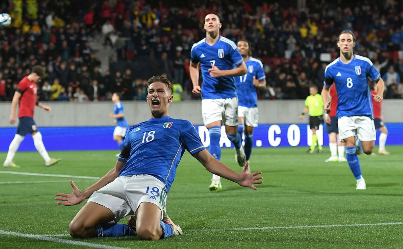 【澳洲甲公开课】布里斯班狮吼VS奥克兰，顶级交锋一触即发；附德甲、西甲